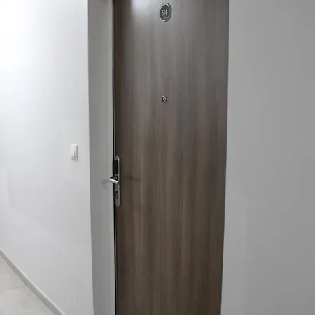 Qamar Ilidza 아파트 *